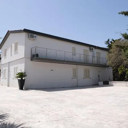 Valenza Ferienhaus Favara